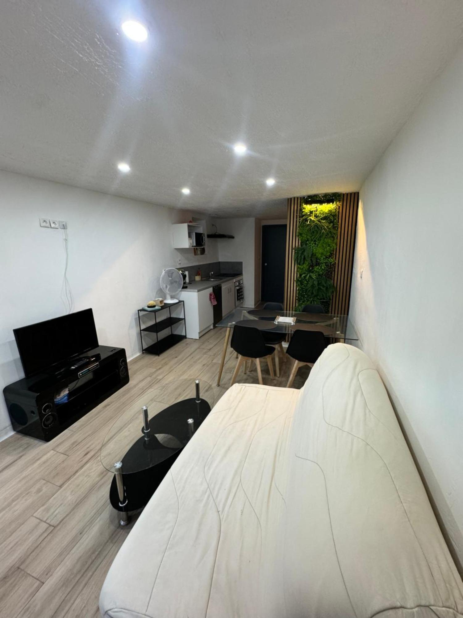 Charmante Maison De Village Bram Dış mekan fotoğraf